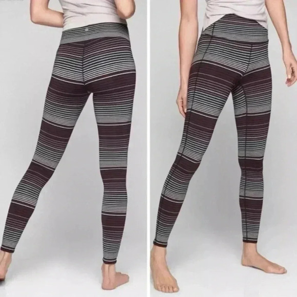 ATHLETA Women's Medium High Rise Expanse Stripe Chaturanga Tight Legging Cassis - Picture 1 of 14